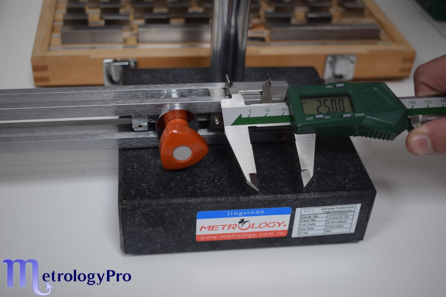 A Diy Guide To Calibrating A Torque Wrench - metrologypro.com